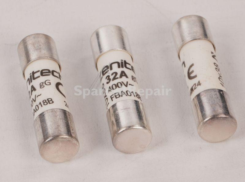 Three-way Plug Adaptor - Bloc Klipo 3 Prises 16a Et Baladeuse Led + 2 Prises Usb (a+c) 2,4a - L: 4 MÈtres